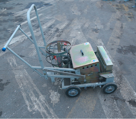 划线机的清洗注意事项